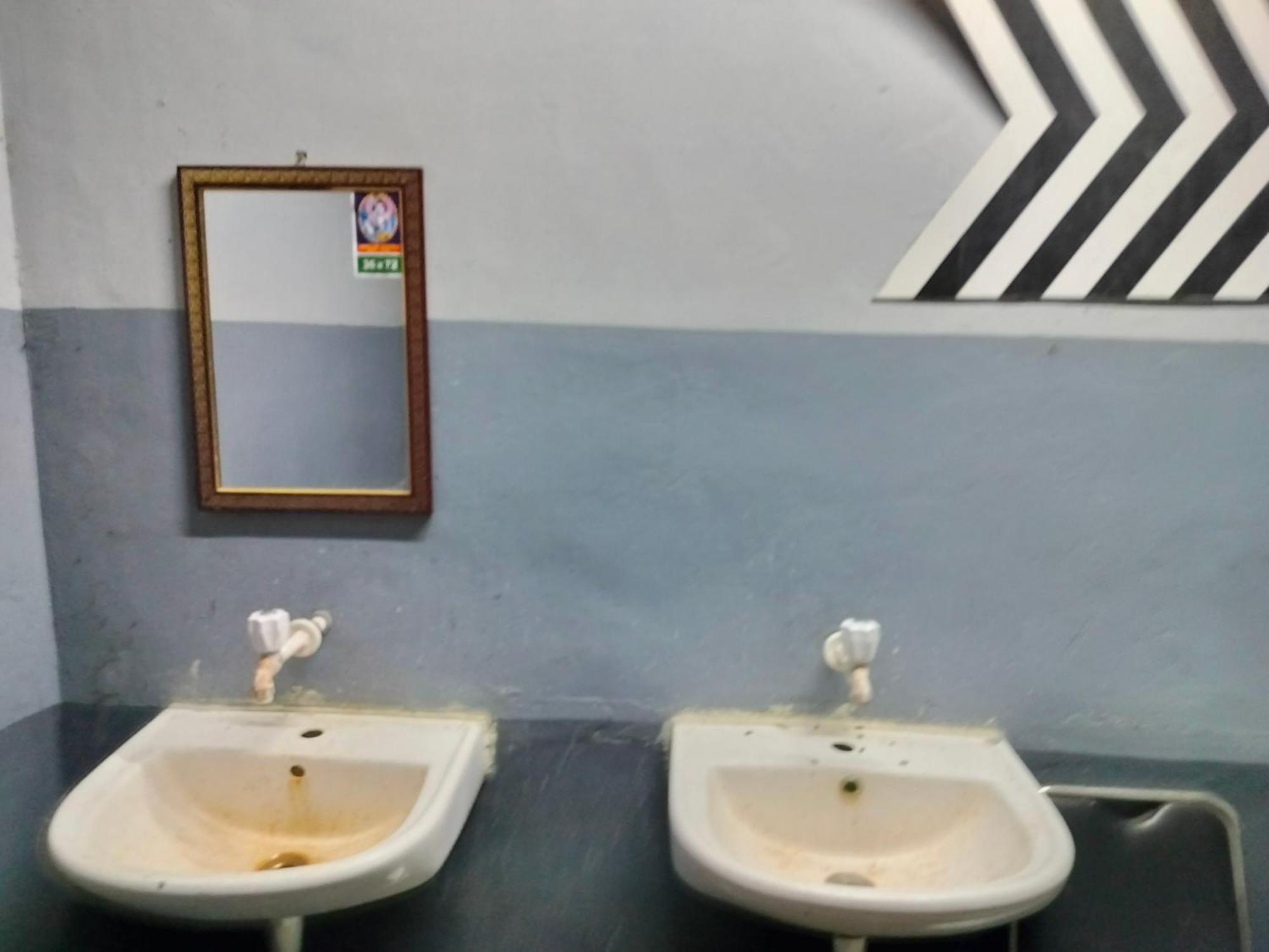 Hostel Sri Durga Jatri Nibasa Brahmapur Exterior foto